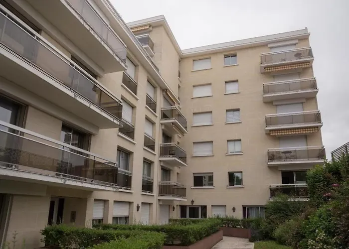Studio Spa, Centre Ville De Sannois, Parking Prive
